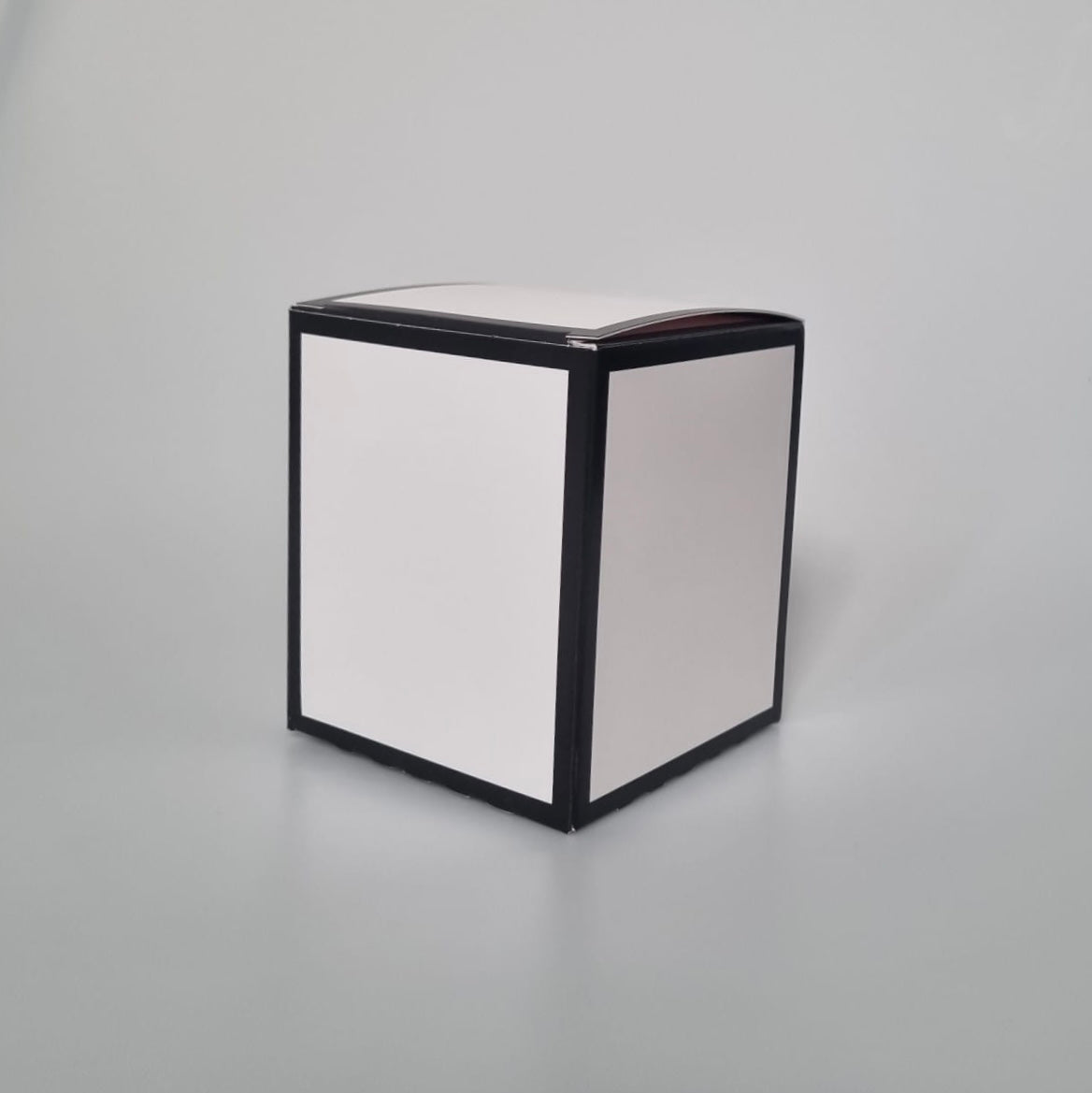 20cl Candle Box - White With A Black Edge