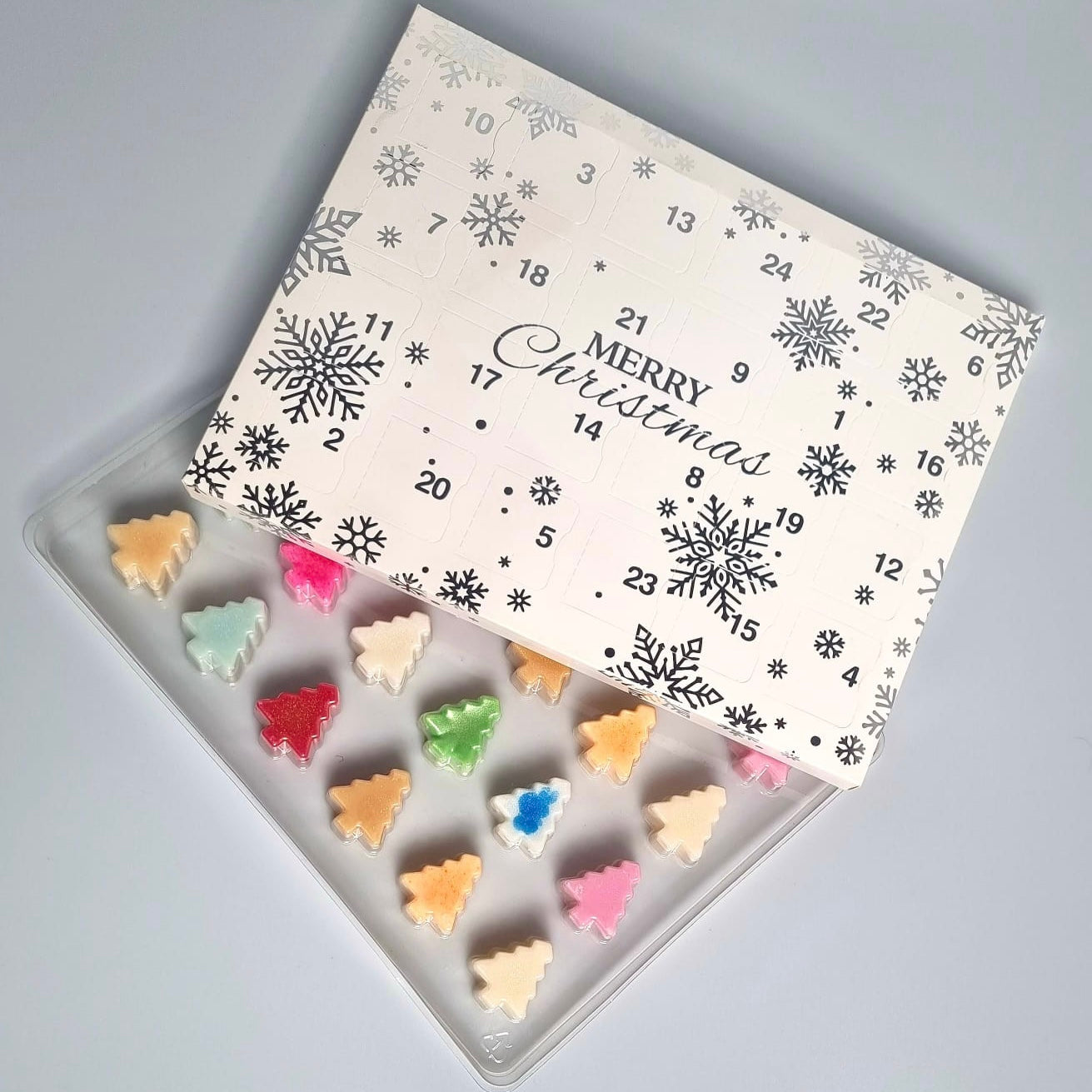 24 Cavity Christmas Tree ADVENT  Wax Melt Clamshell - (WHITE-SILVER)