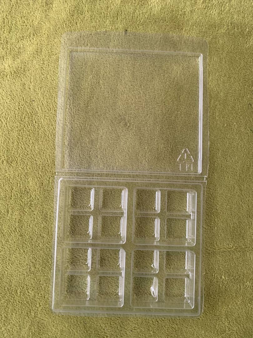 4 x 4 cell Square Clamshell for Wax Melts