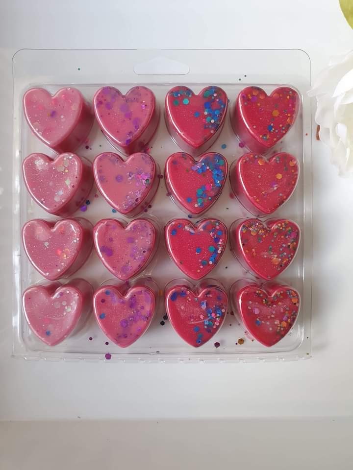 16 cell Heart Clamshell for Wax Melts