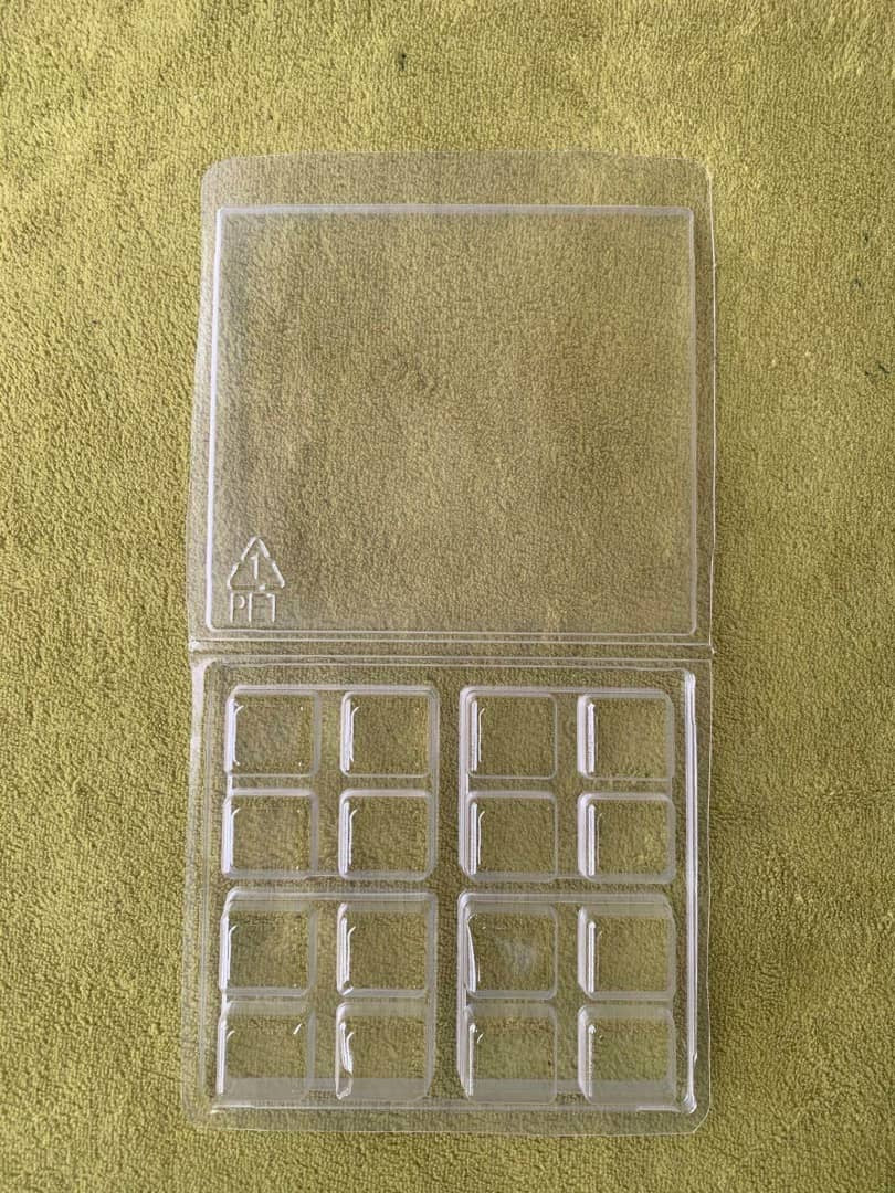4 x 4 cell Square Clamshell for Wax Melts