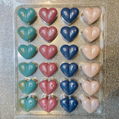 24 Cavity Heart Wax Melt Clamshell